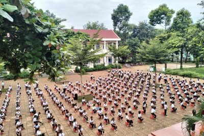 Liên đội trường Tiểu học Ama Trang Lơng tổ chức chương trình vui Tết Trung Thu ở 2 cơ sở