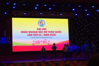 H’ Hạnh Niê bông hoa nhỏ học giỏi, nhiều tài lẻ .